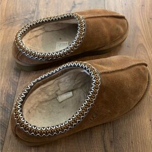 these are my ugg tasmins in the color hazelnut